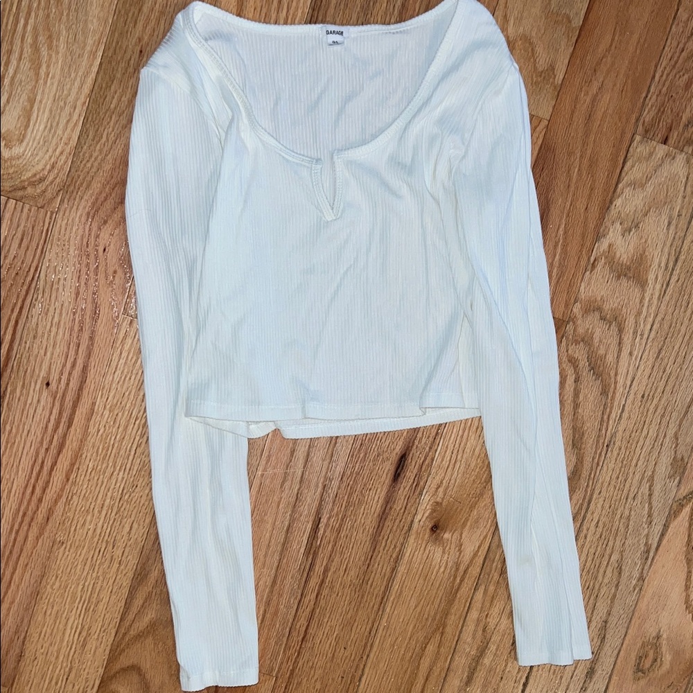 Garage Cream Long Sleeve Top L vneck